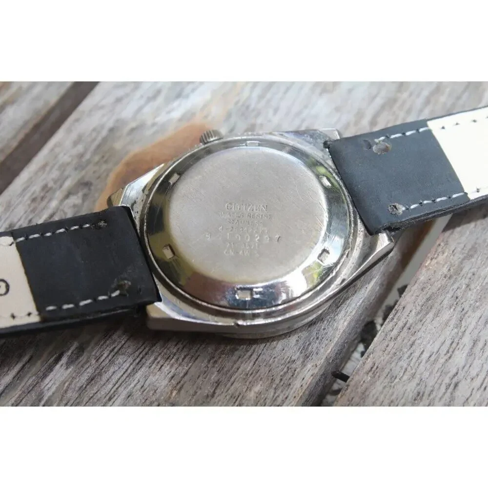 Vintage 1970 Citizen Automatic Mens Silver Watch W/daydate & Gold accents